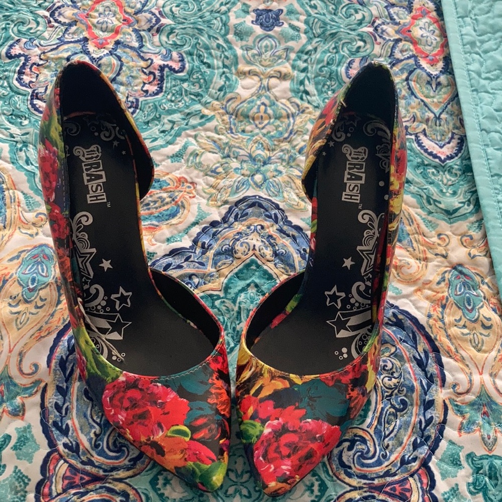 Women’s pumps
